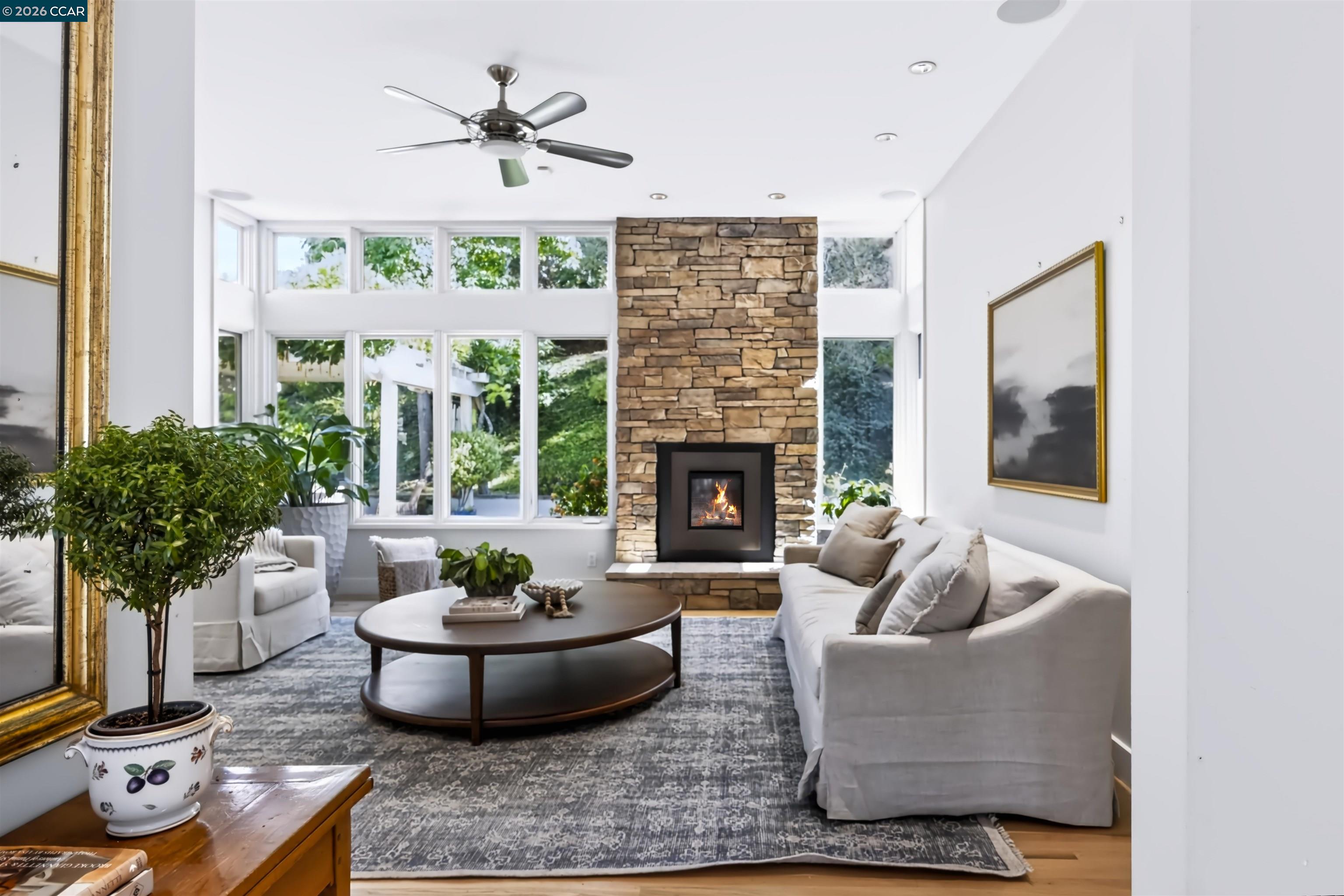 3237 Driftwood Dr