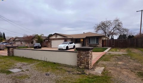 8930 Caselman Road, Sacramento, CA 95829 - #: 41088978