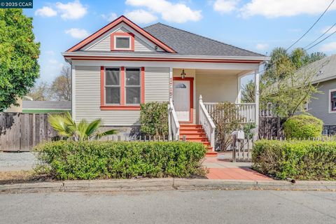 1715 Castro St, Martinez, CA 94553 - #: 41090461