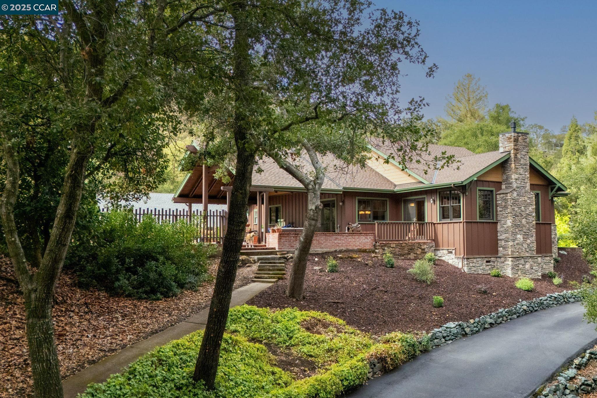 261 Castle Hill Ranch Rd