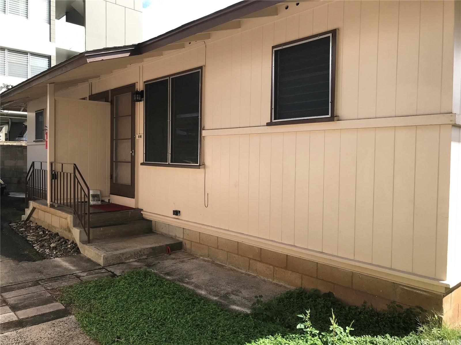 Moiliili Duplex