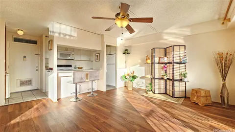 1616 Kewalo Street Unit 501, Honolulu, HI 96822 - #: 202426699