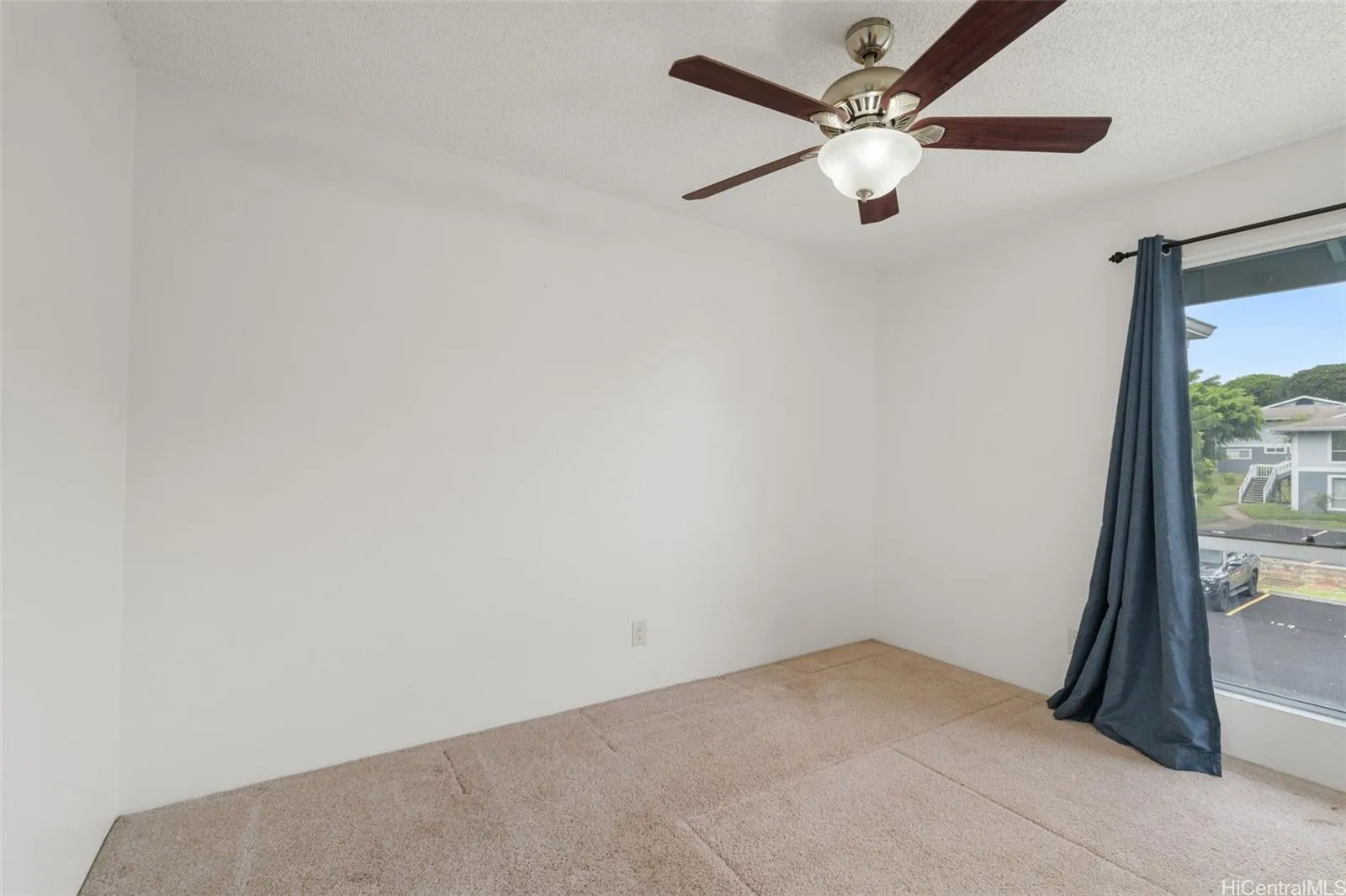 Waipahu, Hawaii 96797, United States, 2 Bedrooms Bedrooms, ,2 BathroomsBathrooms,Residential,Active,35174