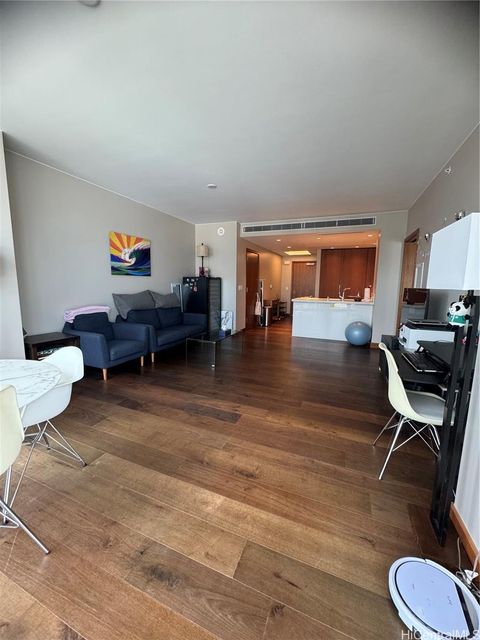 1555 Kapiolani Boulevard 1011 Honolulu HI 96814