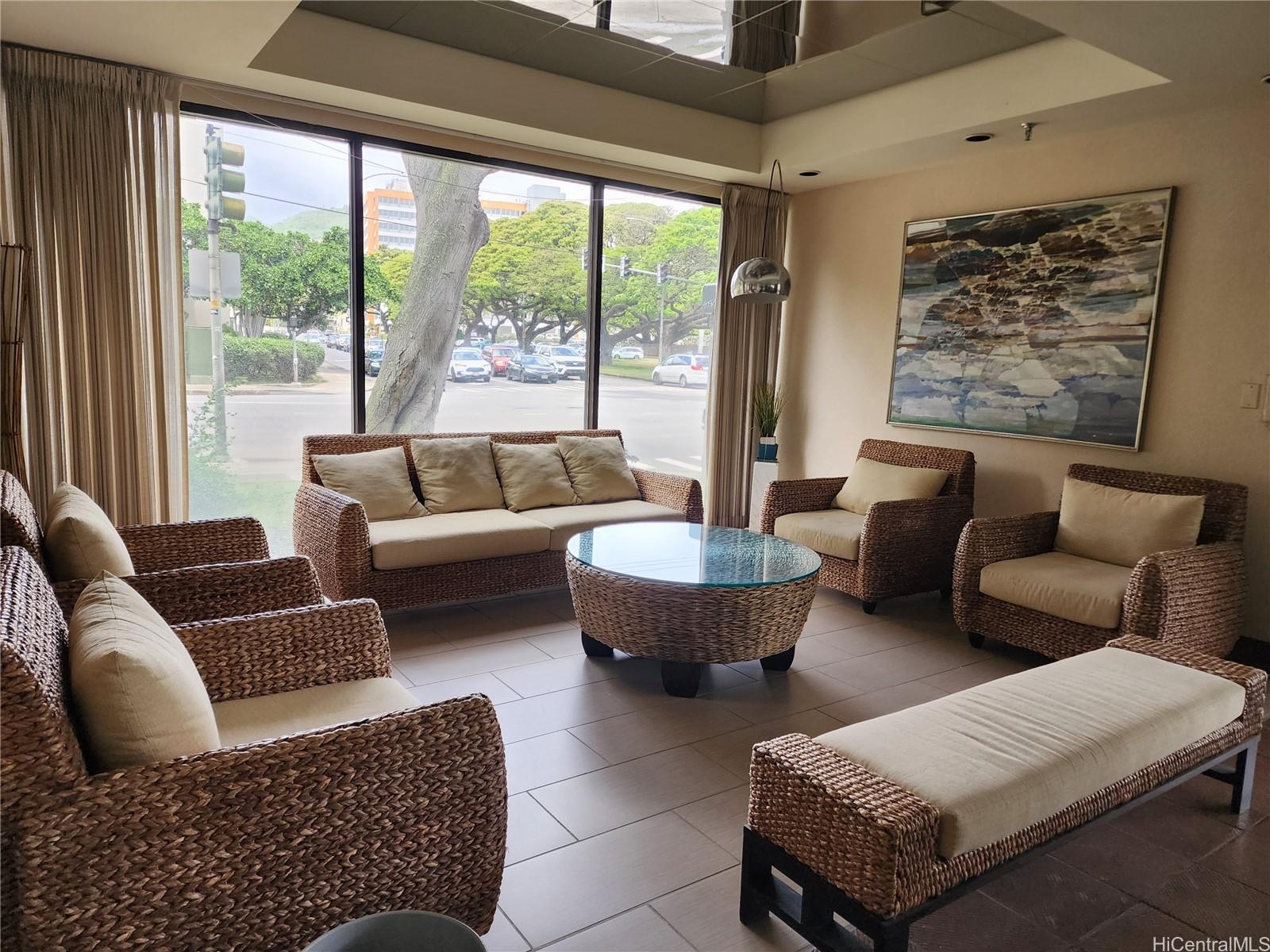 Punahou Regency Condominium