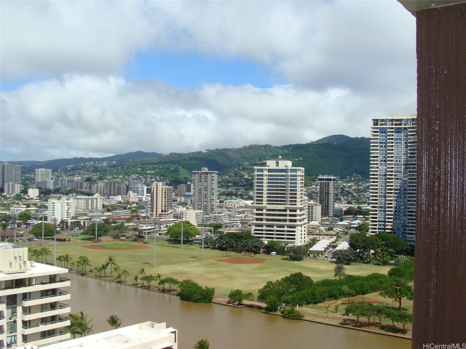 Royal Garden At Waikiki Condominium