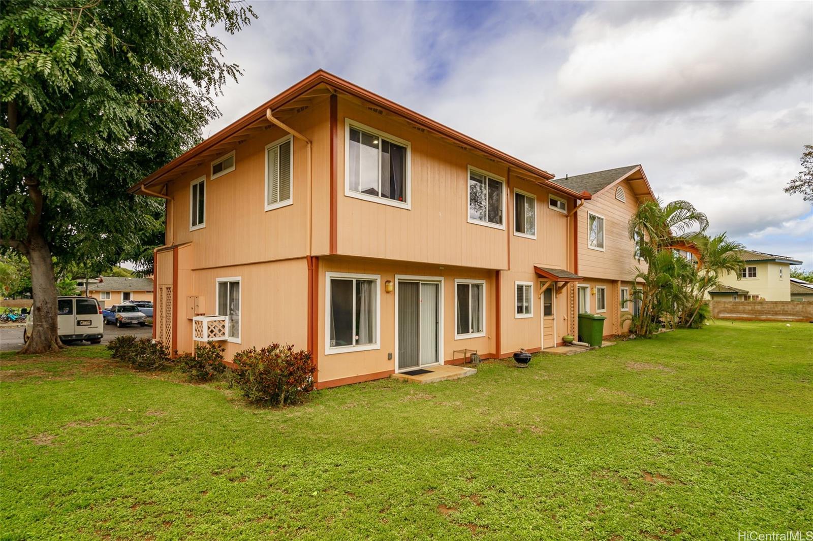 Kulalani Village Condominium