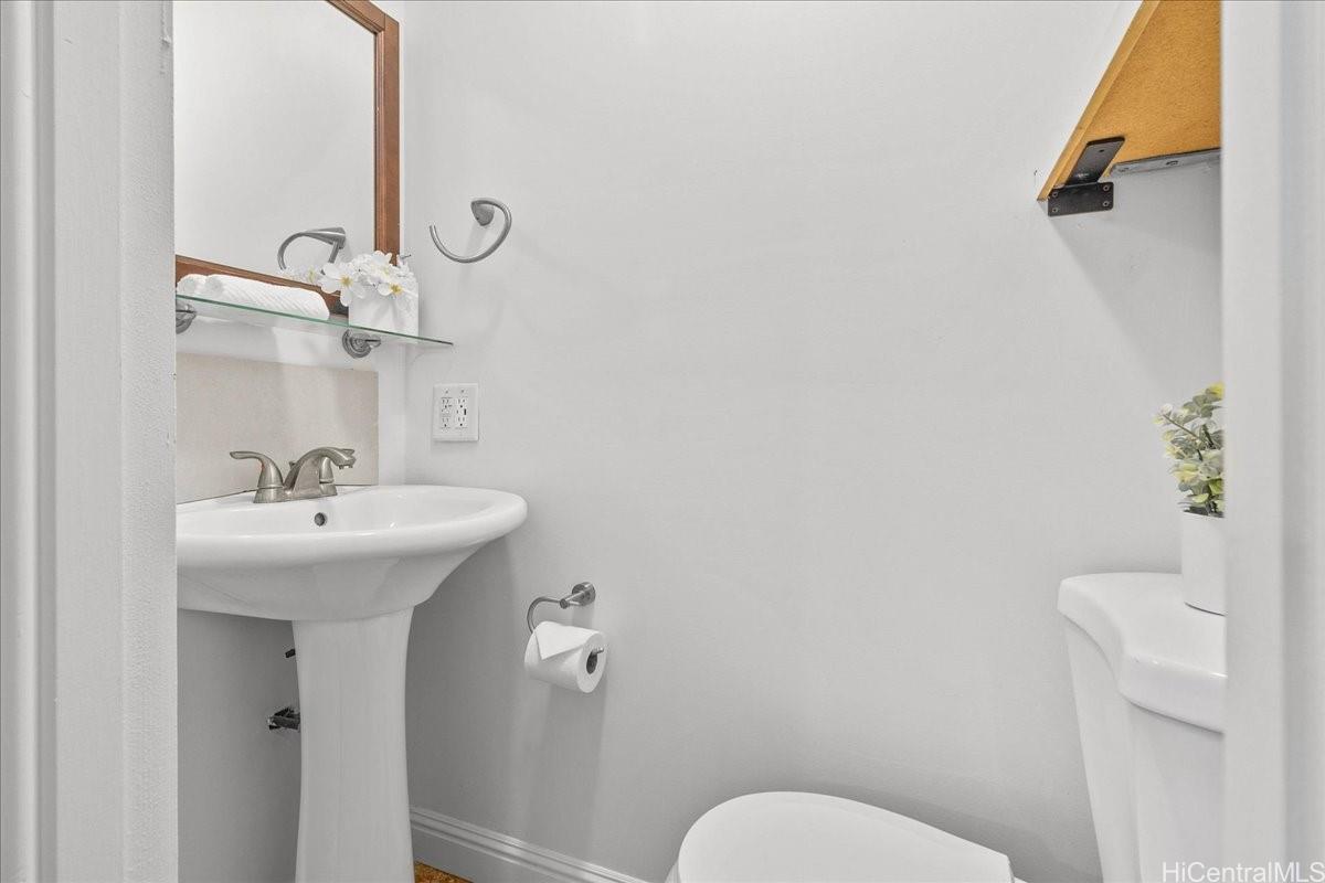 Waianae, Hawaii 96792, United States, 2 Bedrooms Bedrooms, ,2 BathroomsBathrooms,Residential,Pending,41925