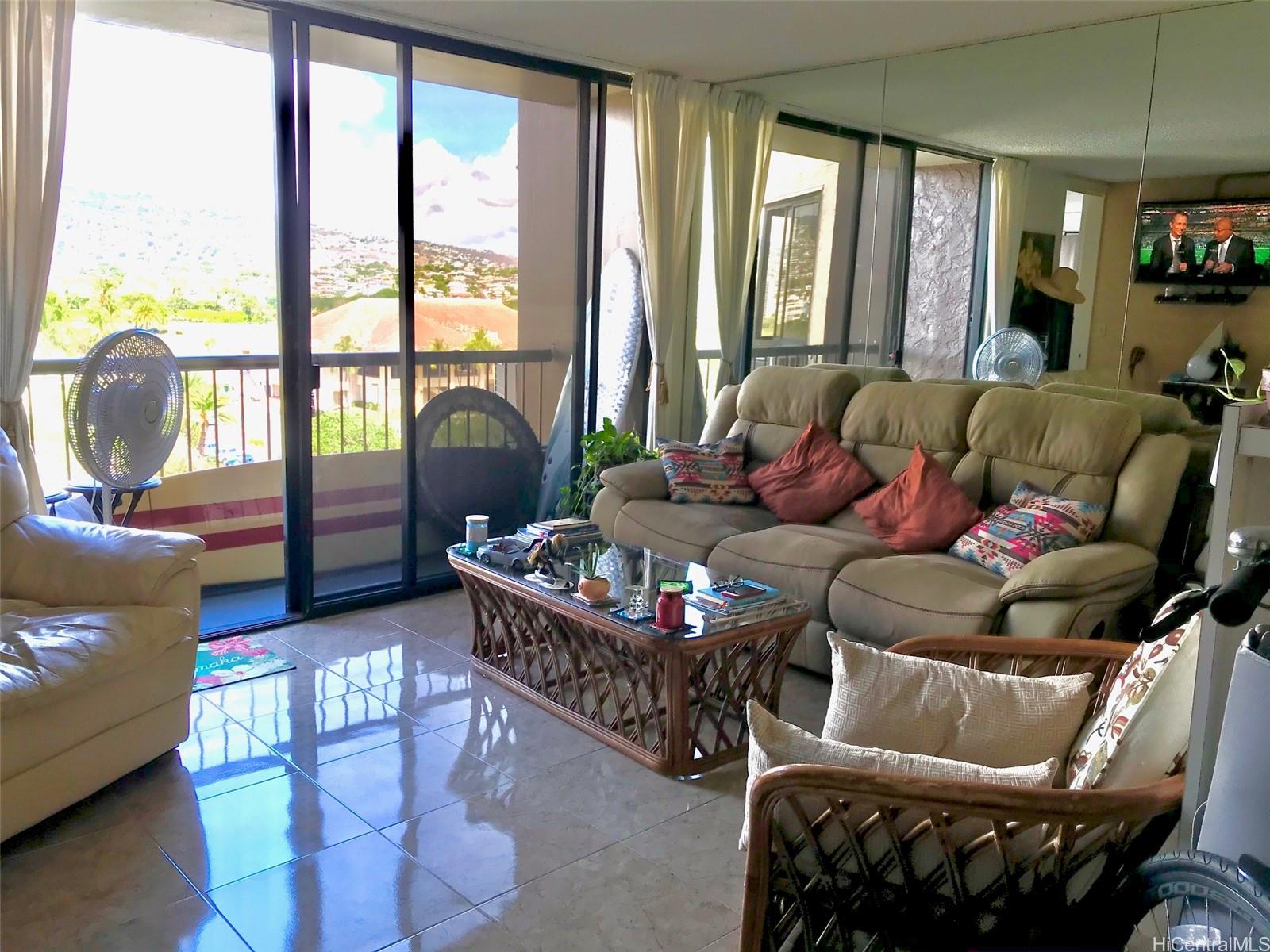 320 Liliuokalani Avenue 804