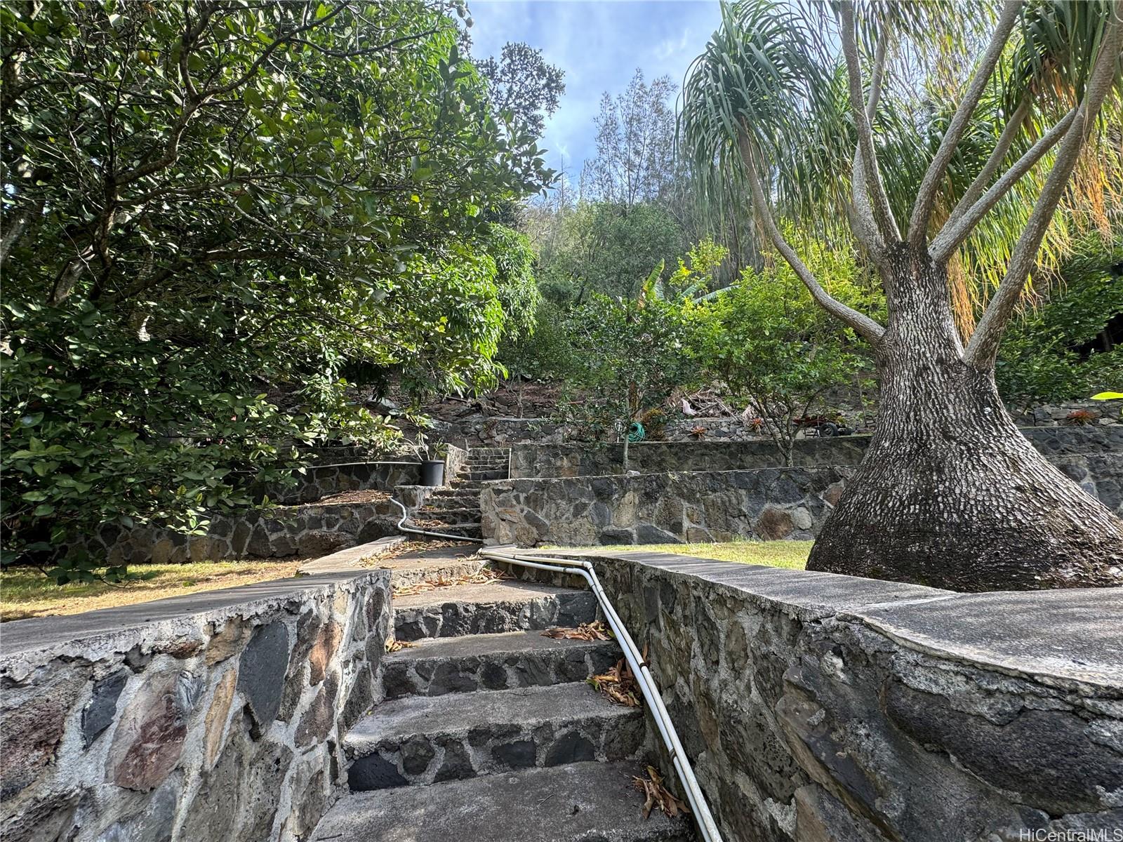 Kalihi Uka Home Residence