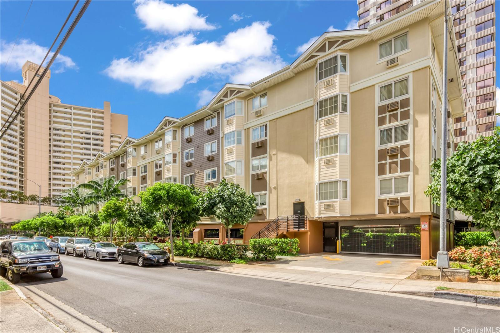 Cove Waikiki Condominium