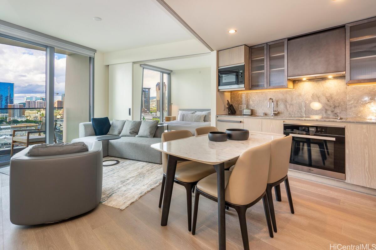 1000 Auahi Street 2503