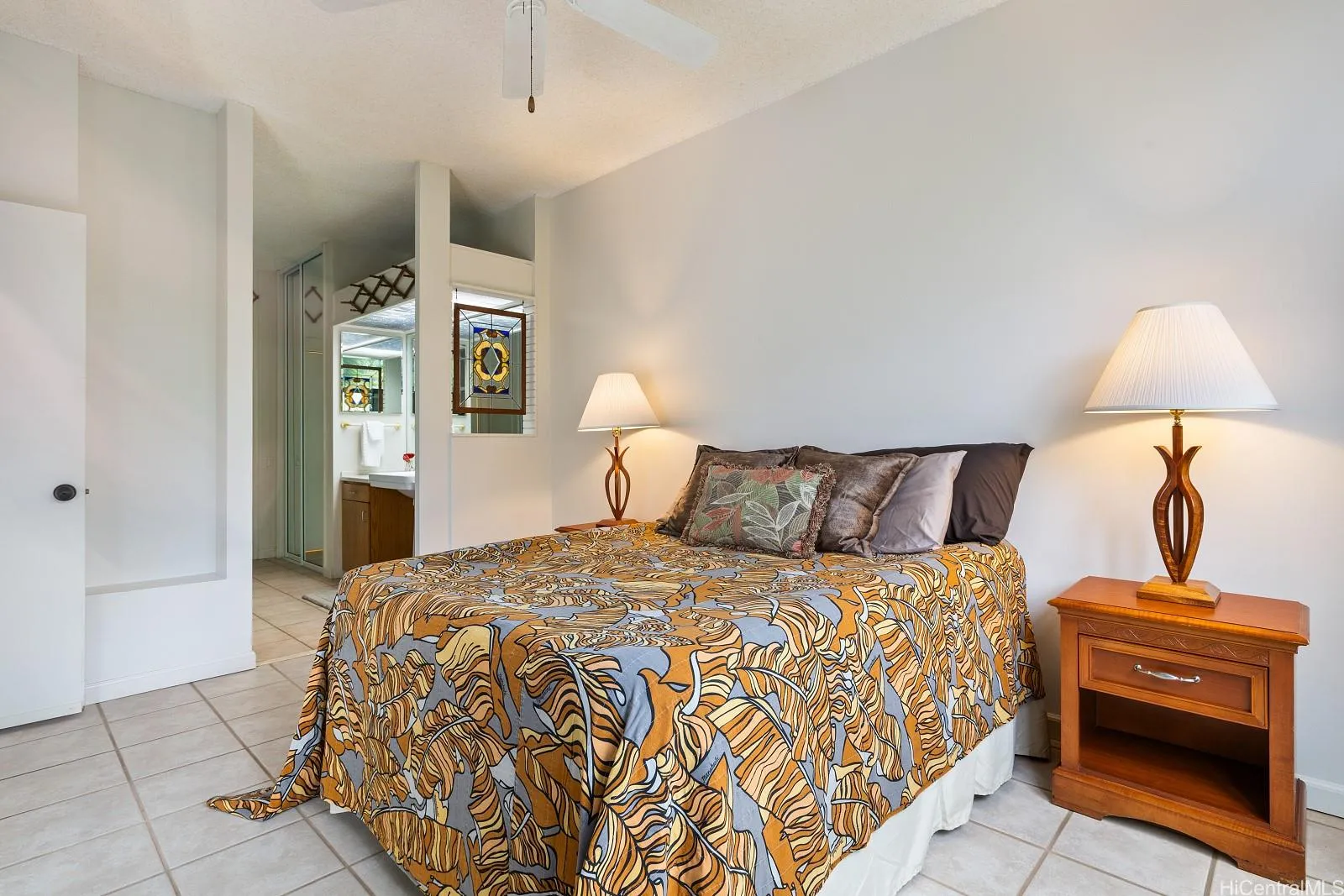 Kailua, Hawaii 96734, United States, 3 Bedrooms Bedrooms, ,2 BathroomsBathrooms,Residential,Pending,37891