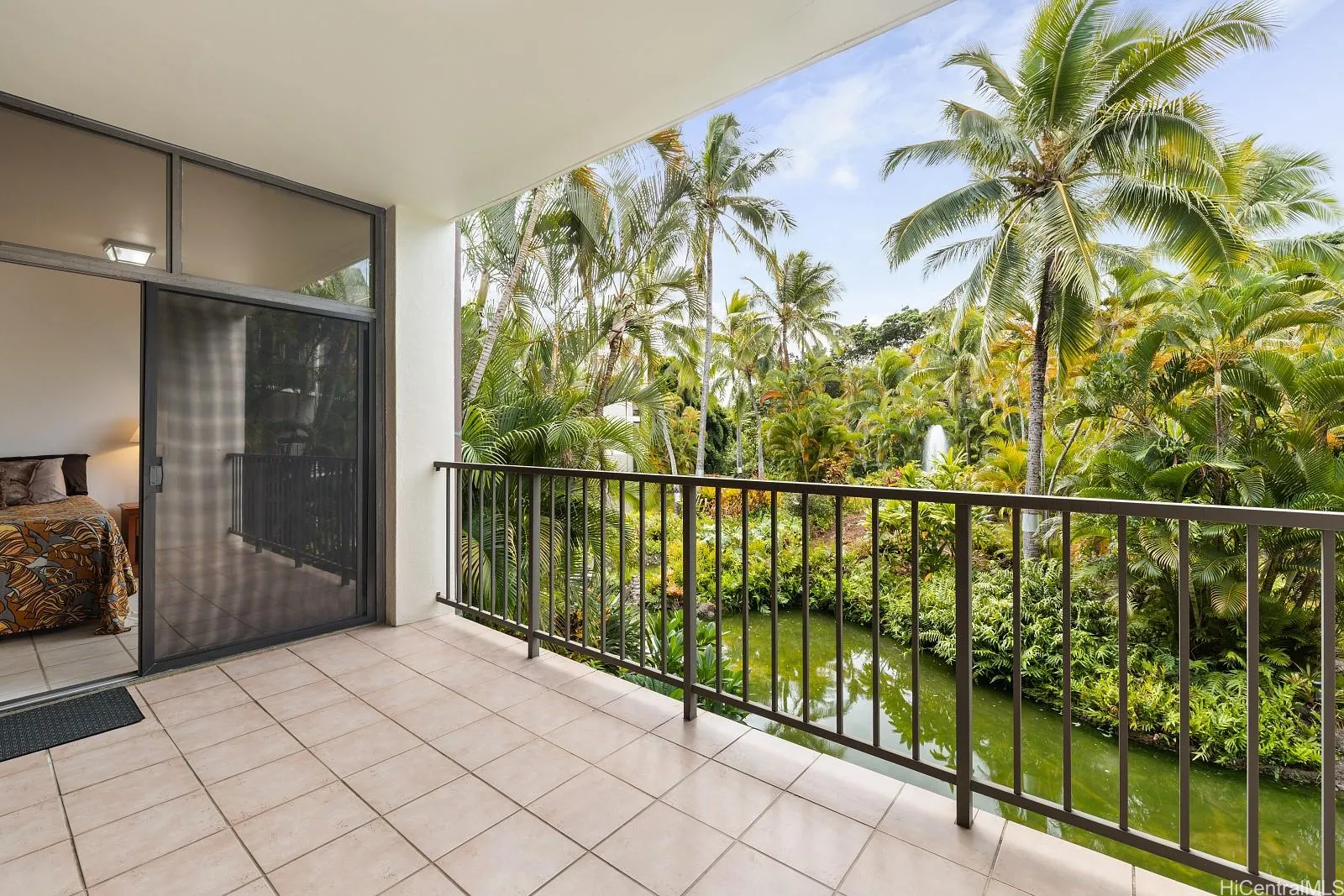 Kailua, Hawaii 96734, United States, 3 Bedrooms Bedrooms, ,2 BathroomsBathrooms,Residential,Pending,37891