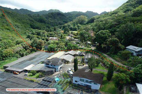 Photo of 2630 Waiomao Road, Honolulu, HI 96816 (MLS # 202424578)