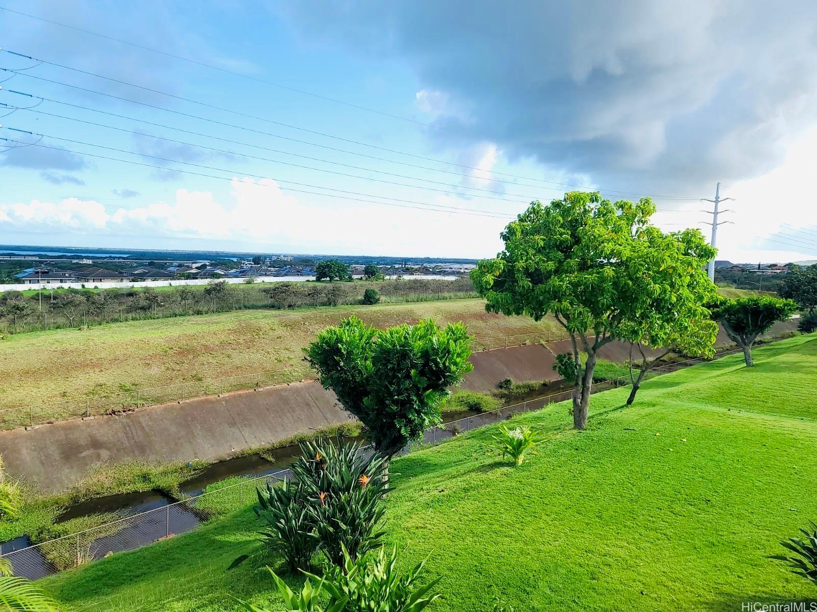 Viewpointe At Waikele Condominium