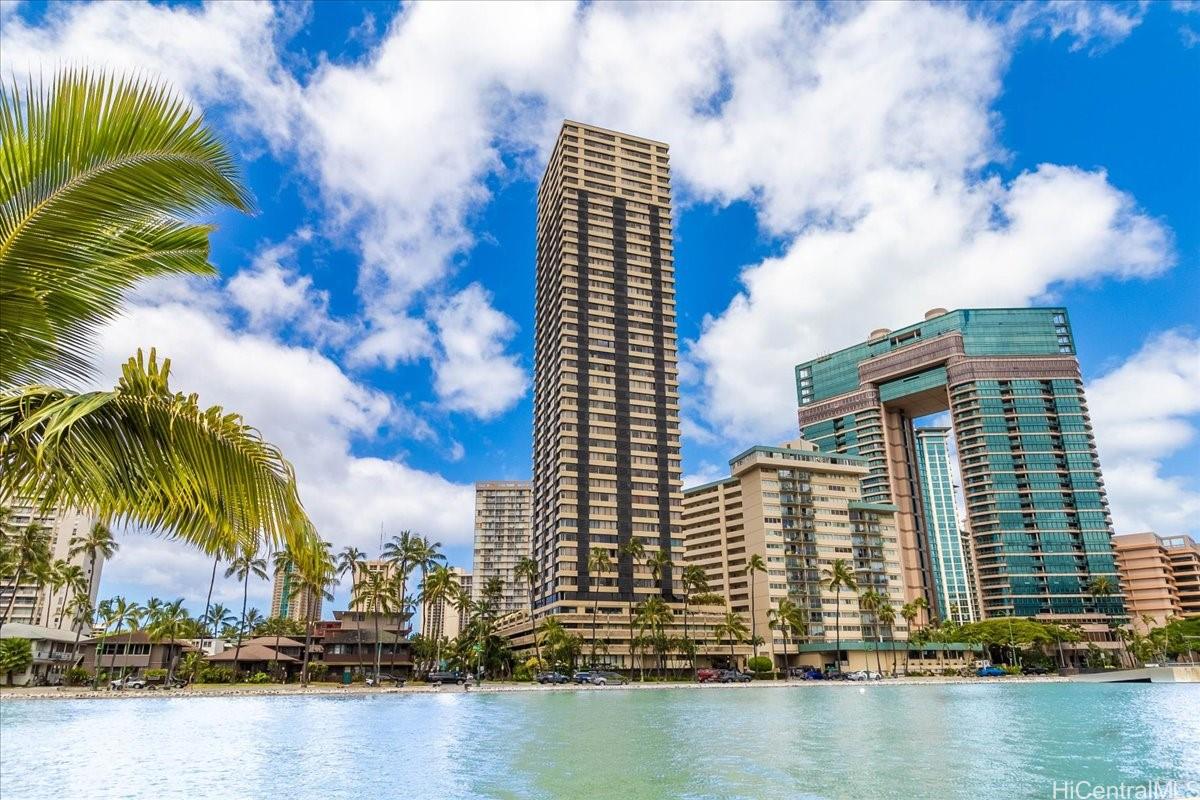 Hawaiian Monarch Condominium