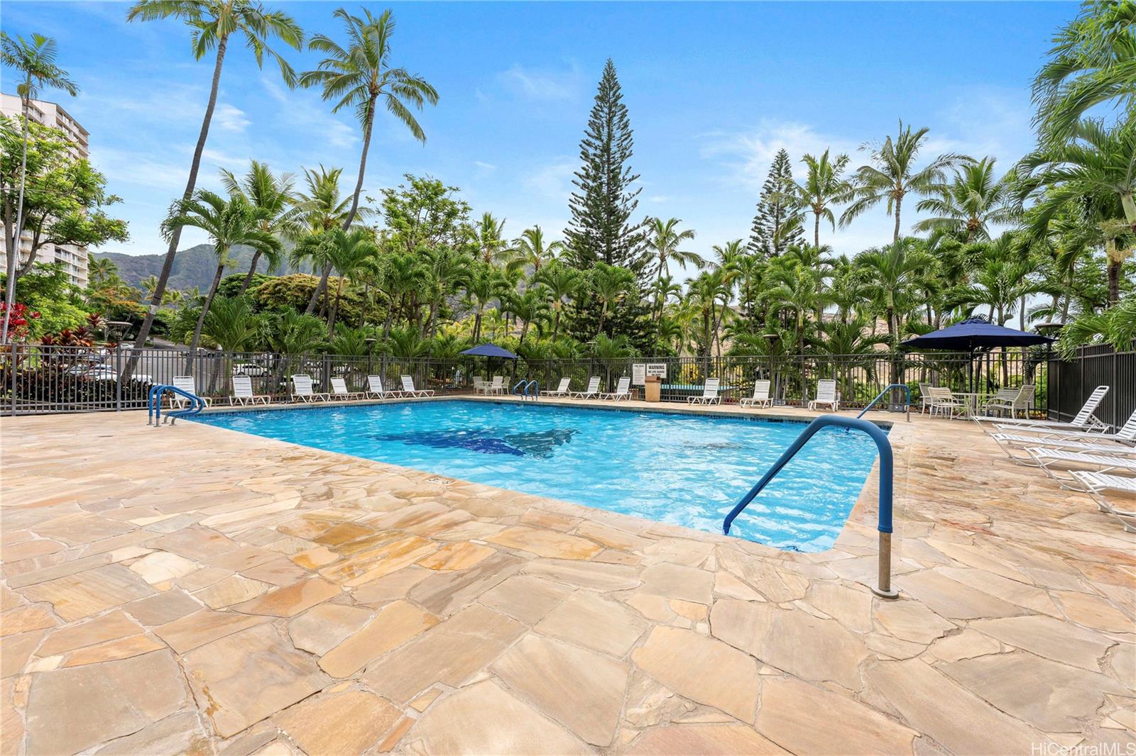 Makaha Valley Towers Condominium