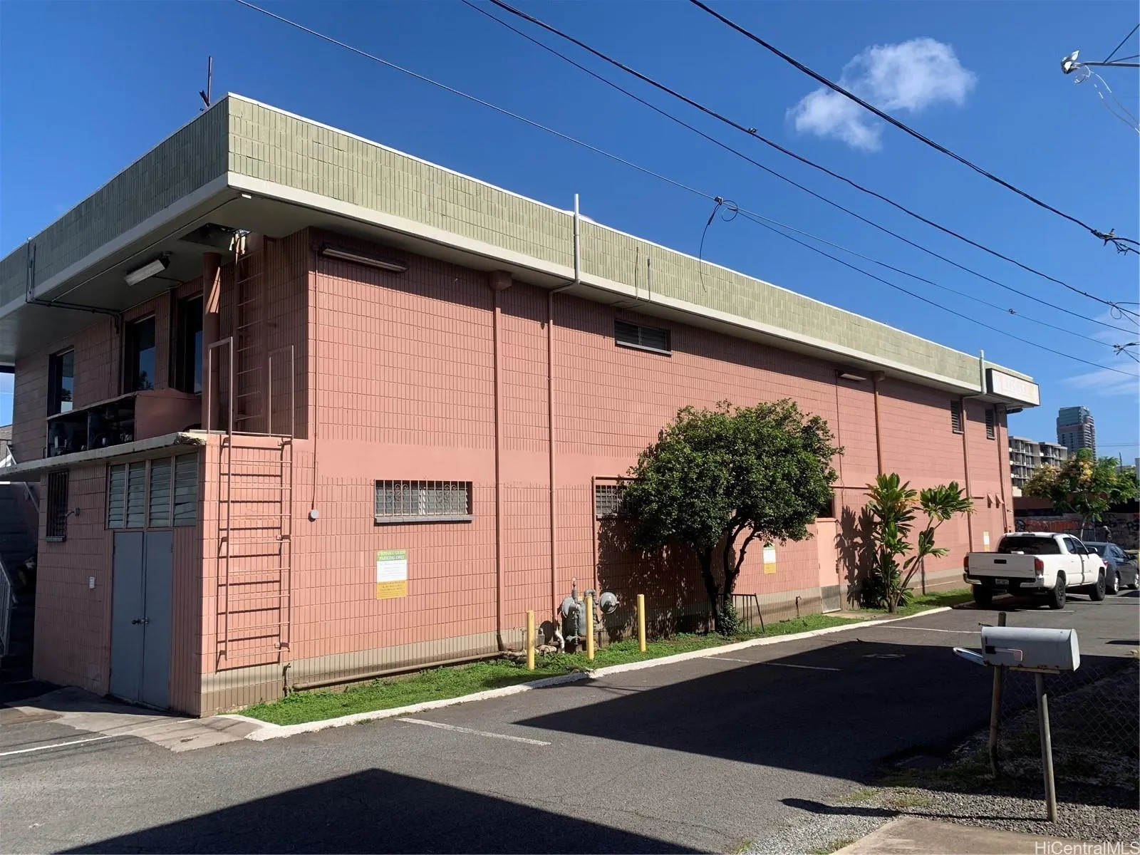 Honolulu, Hawaii 96826, United States, ,Commercial,Active,57023