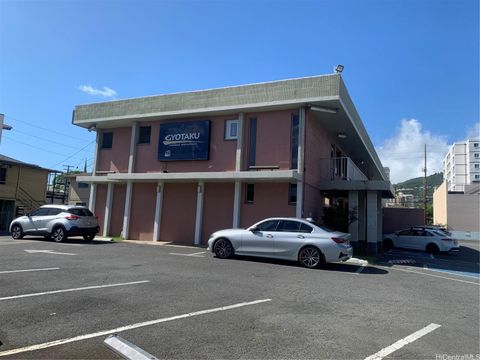 1818 S King Street Honolulu HI 96826