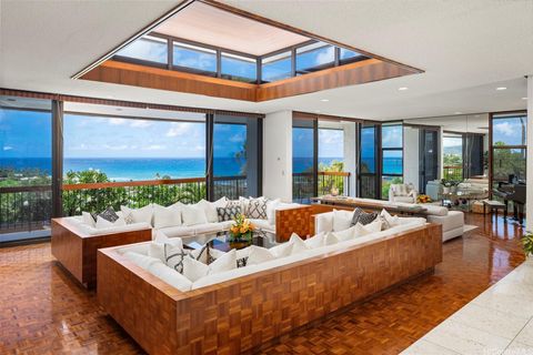 3869 Pokapahu Place Honolulu HI 96816