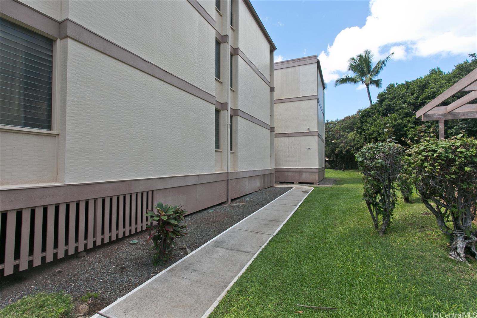 Makaha Valley Pltn Condominium