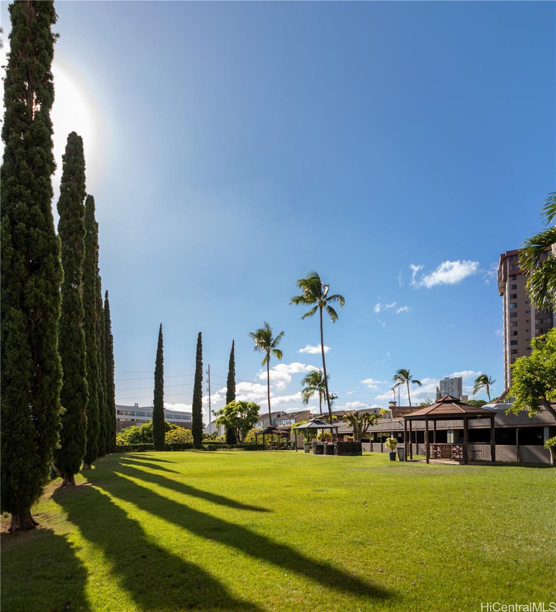 Park At Pearlridge Condominium