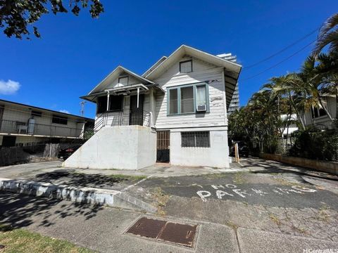 1542 Keeaumoku Street Honolulu HI 96822