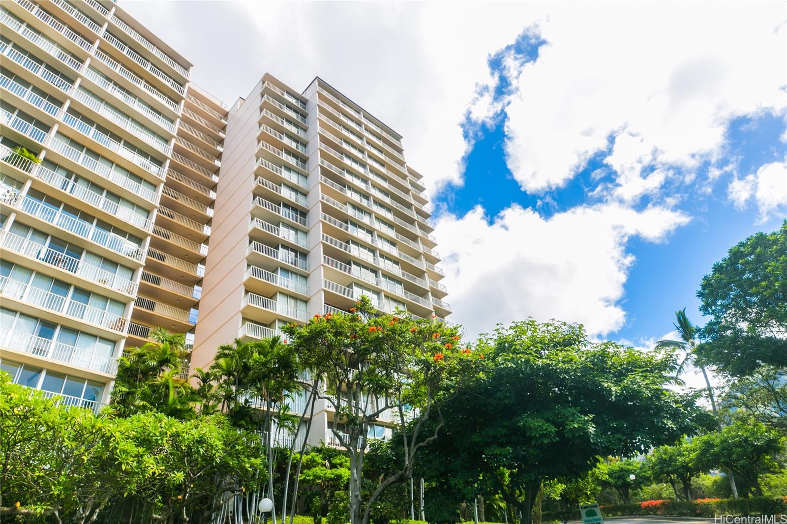 Makaha Valley Towers Condominium