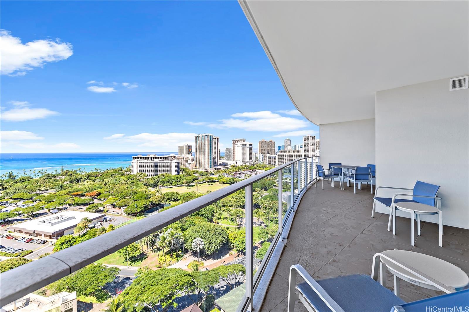 383 Kalaimoku Street E2308