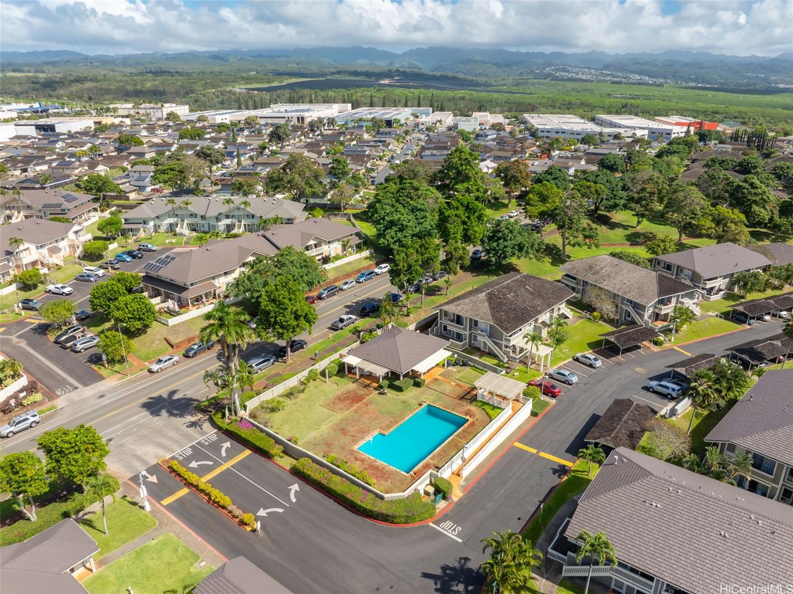 Royal Palm At Waipio V Condominium