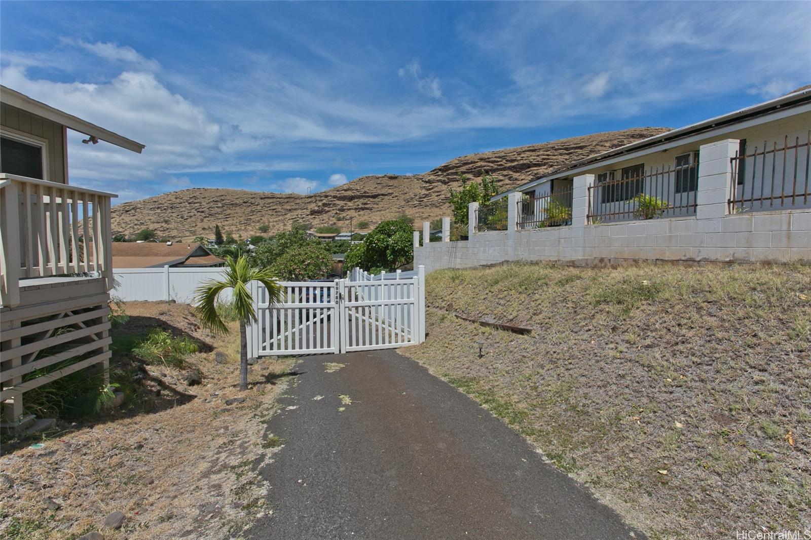 Nanakuli Home Residence