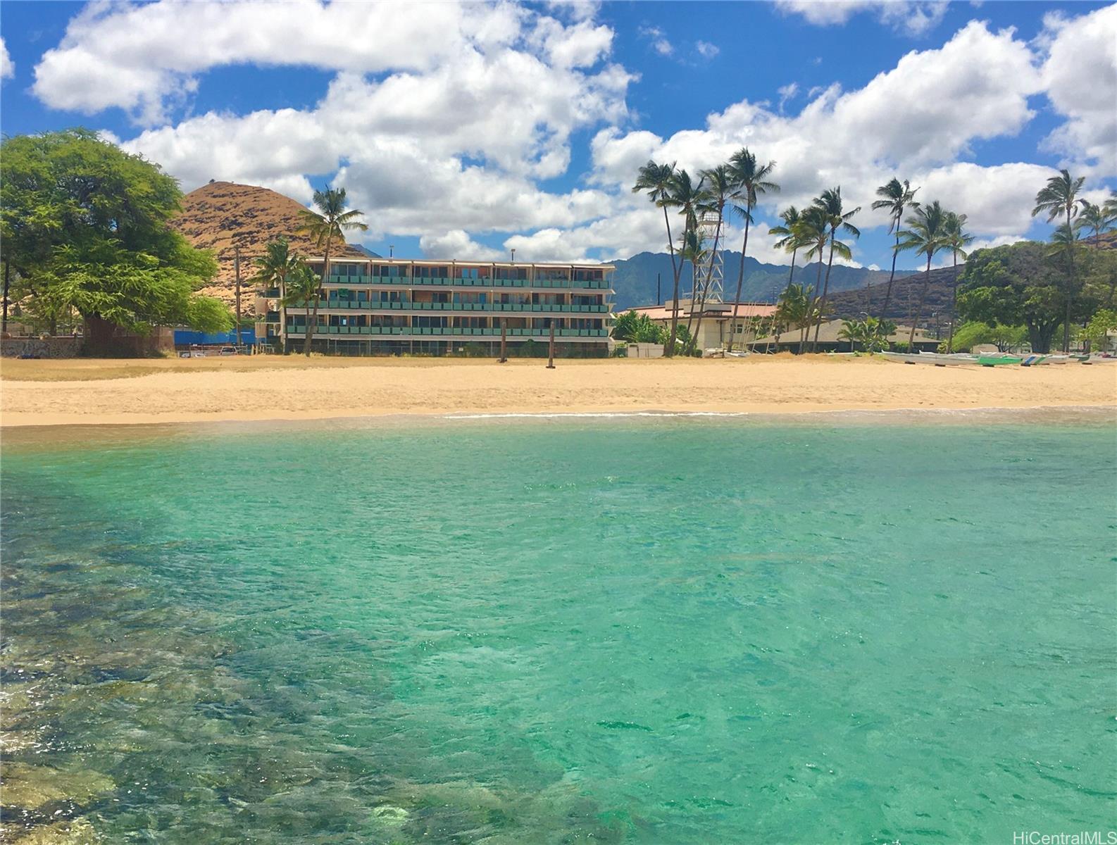 Pokai Bay Beach Cabanas Condominium