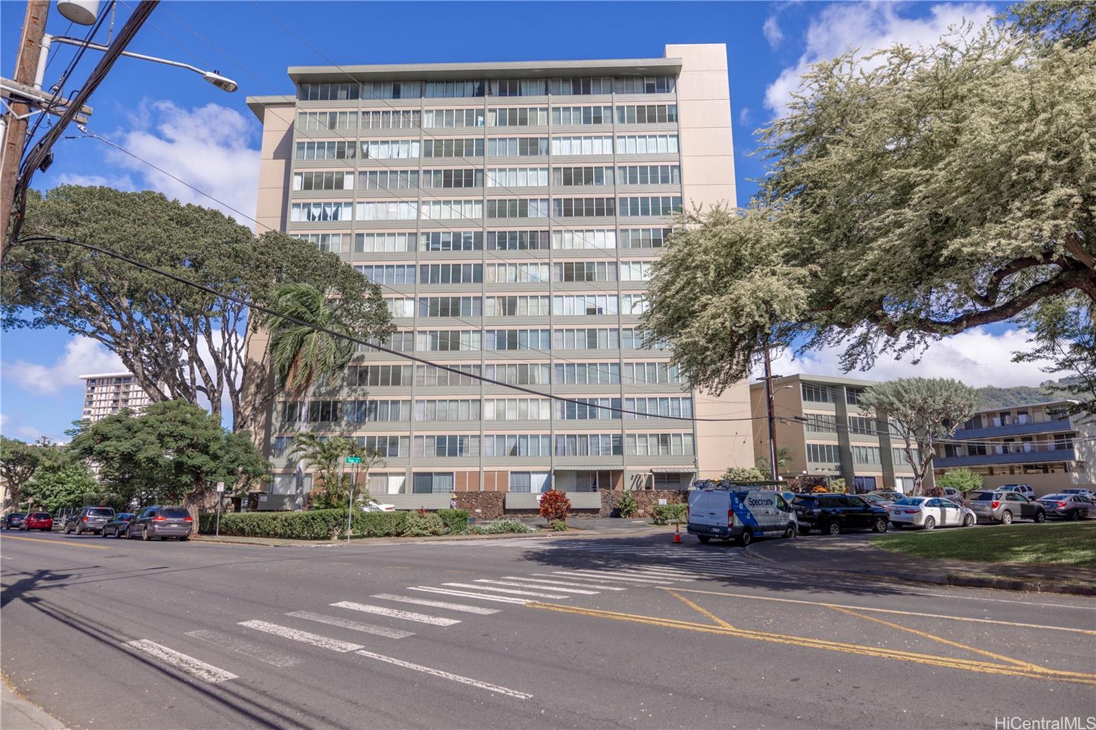 Punahou Gardens Apts Condominium