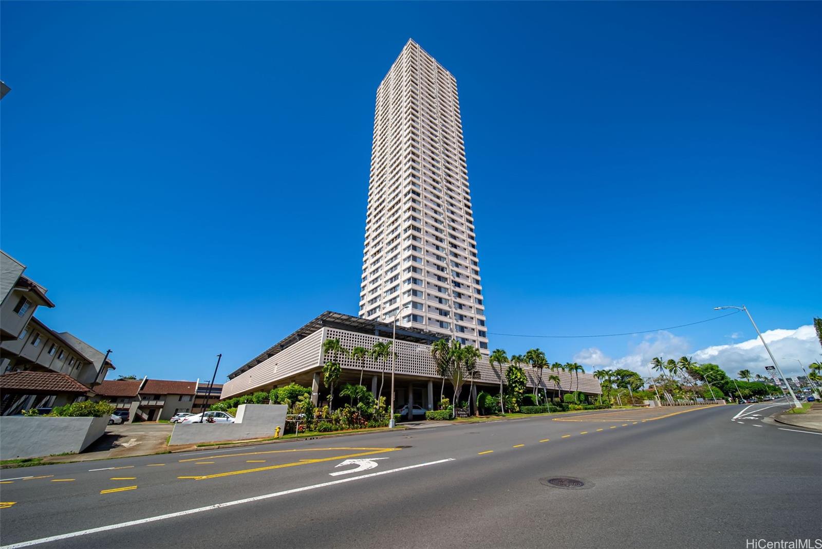 Pearlridge Square Condominium